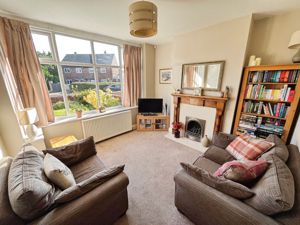 Lounge- click for photo gallery